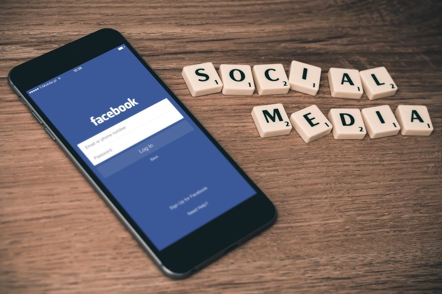 Use social media, DON’T let it use you! 7 power points.